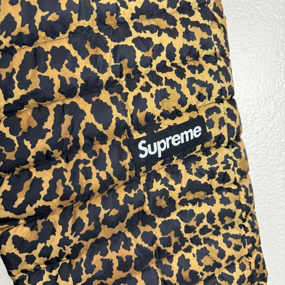 Supreme Micro Down Pant Leopard Size XL - Picture 3 of 16